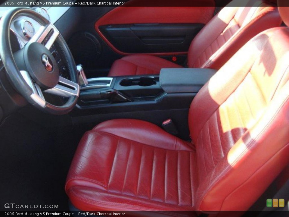 Red/Dark Charcoal Interior Photo for the 2006 Ford Mustang V6 Premium Coupe #47294873