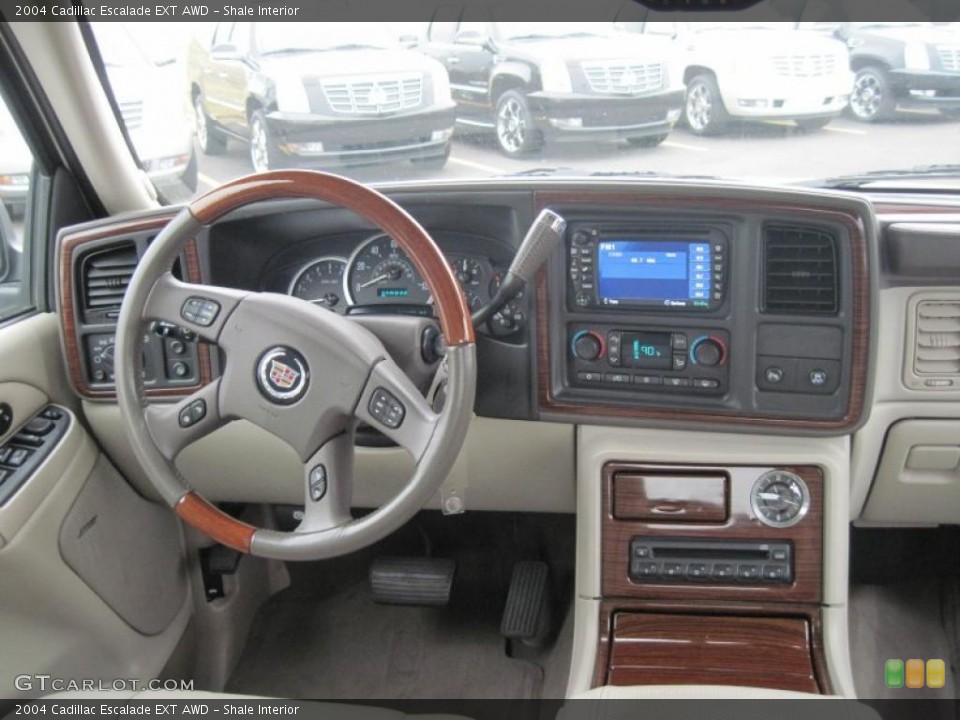 Shale Interior Dashboard for the 2004 Cadillac Escalade EXT AWD #47295794
