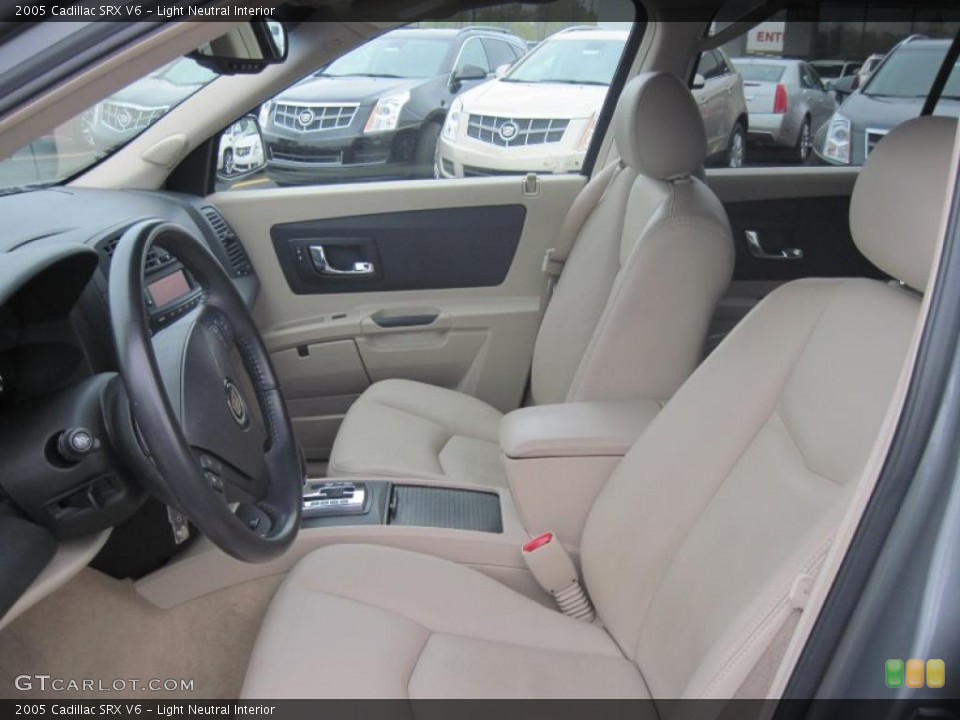 Light Neutral Interior Photo for the 2005 Cadillac SRX V6 #47296739