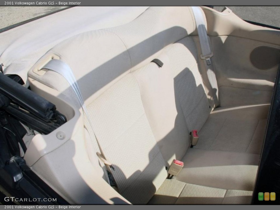 Beige Interior Photo for the 2001 Volkswagen Cabrio GLS #47299349