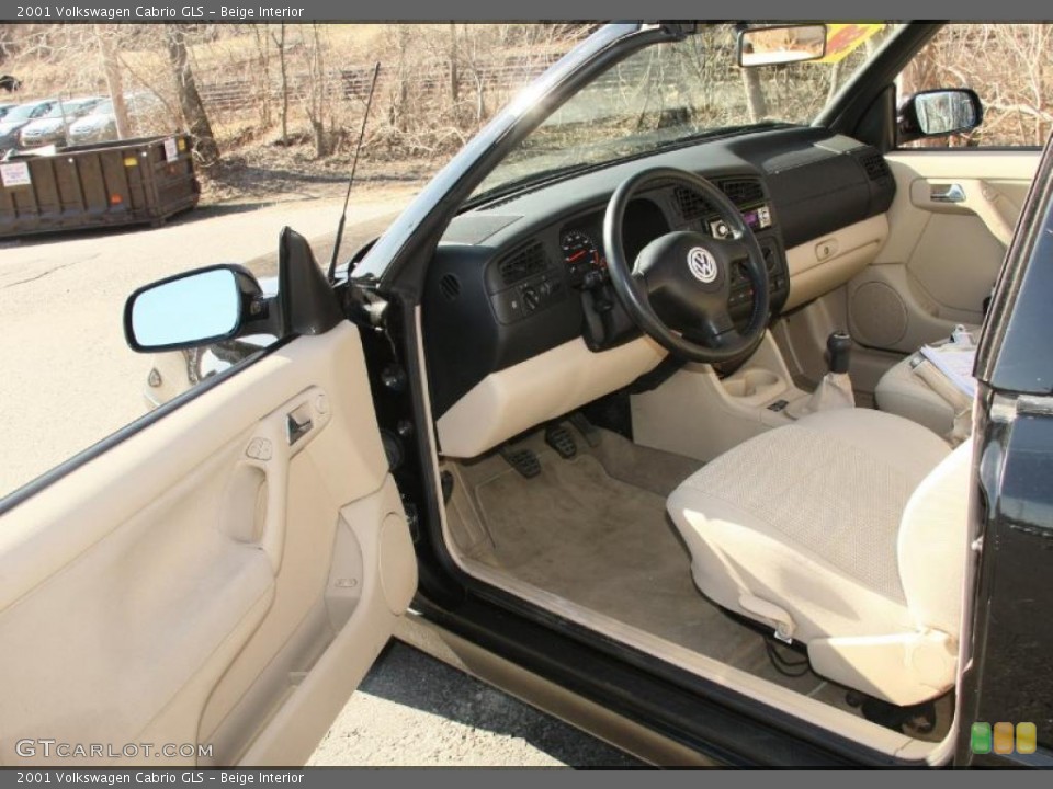 Beige Interior Photo for the 2001 Volkswagen Cabrio GLS #47299454