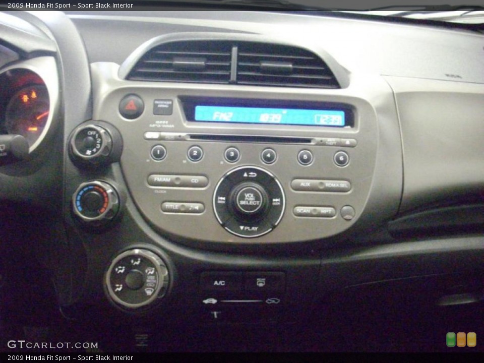 Sport Black Interior Controls for the 2009 Honda Fit Sport #47300546