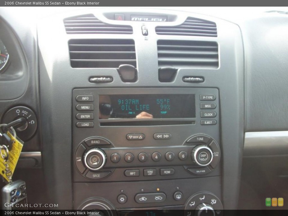 Ebony Black Interior Controls for the 2006 Chevrolet Malibu SS Sedan #47302667
