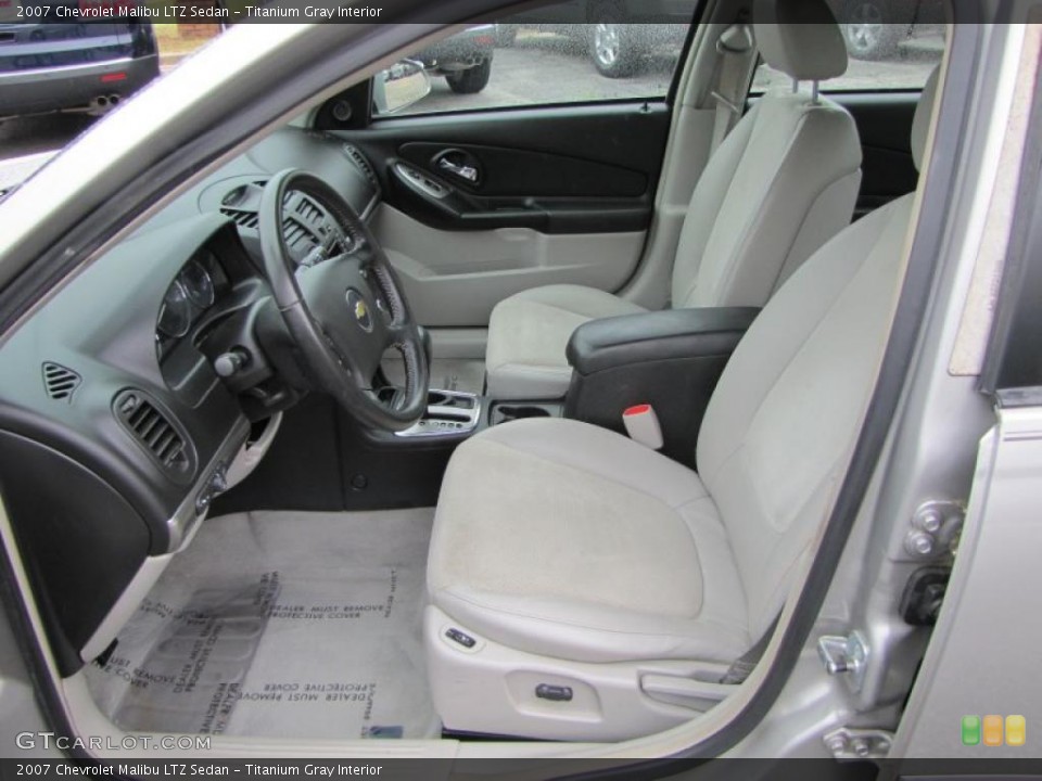 Titanium Gray Interior Photo for the 2007 Chevrolet Malibu LTZ Sedan #47303981