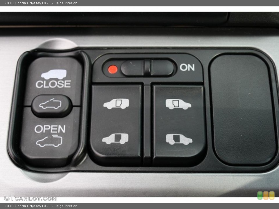 Beige Interior Controls for the 2010 Honda Odyssey EX-L #47308073