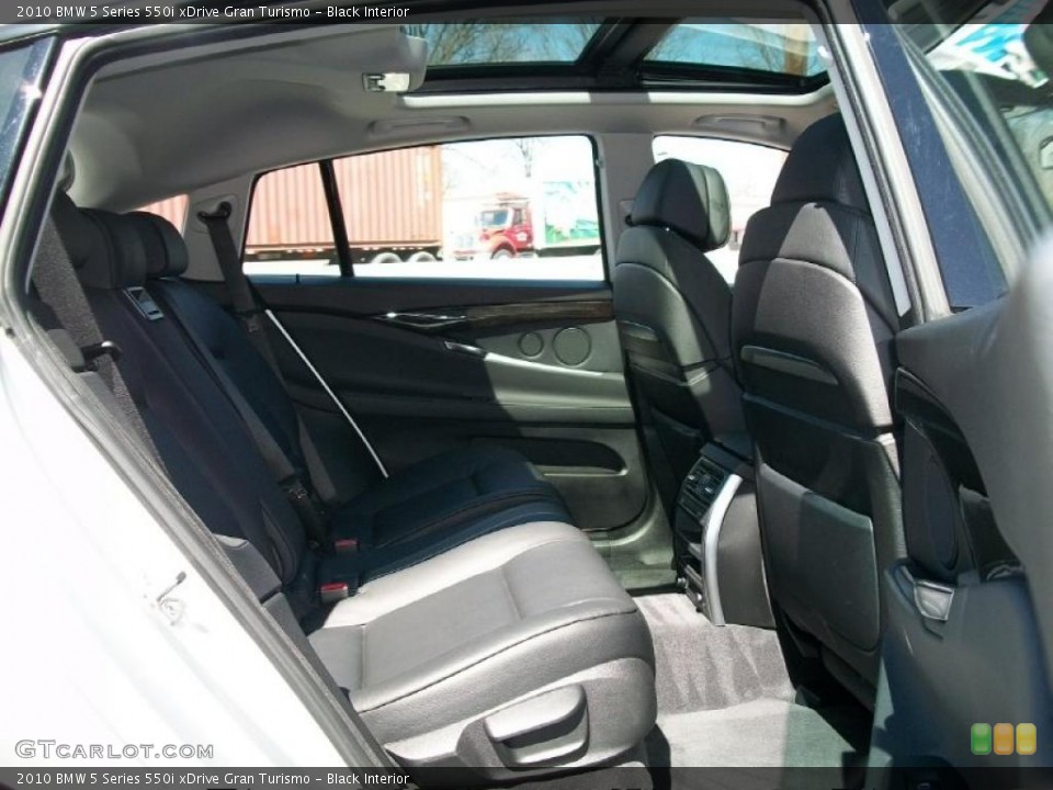 Black Interior Photo for the 2010 BMW 5 Series 550i xDrive Gran Turismo #47309807