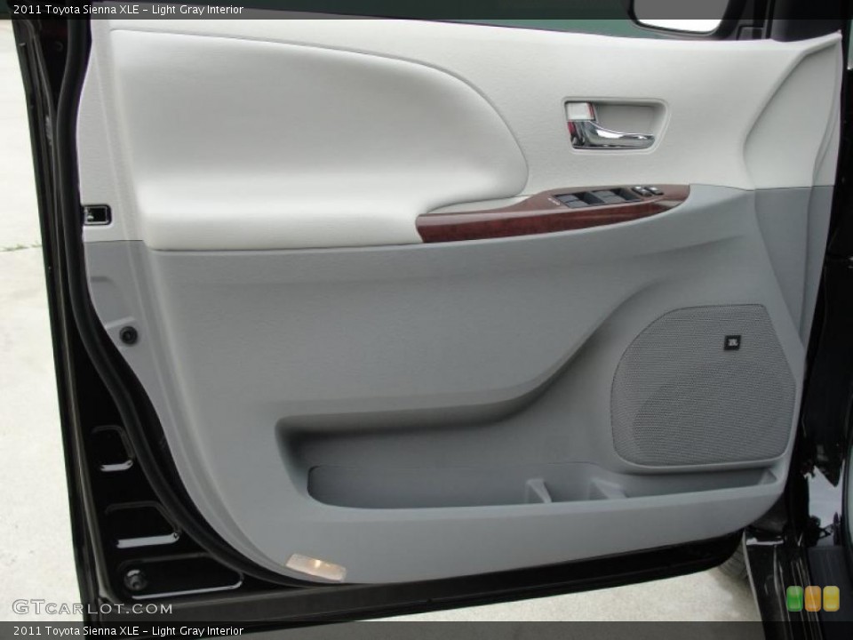 Light Gray Interior Door Panel for the 2011 Toyota Sienna XLE #47313563