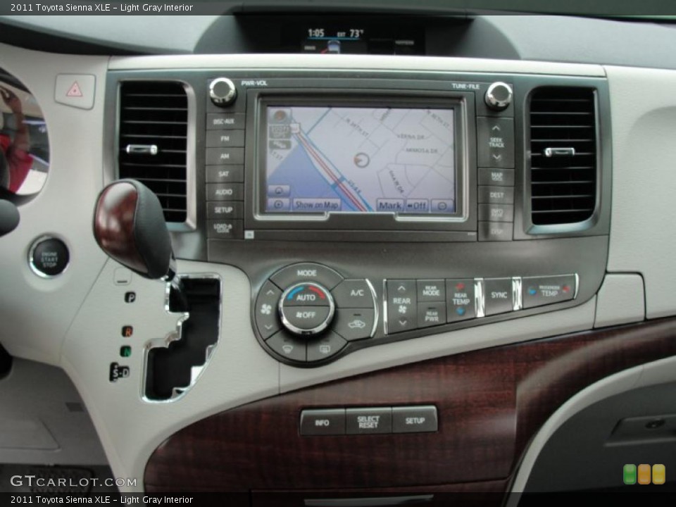 Light Gray Interior Navigation for the 2011 Toyota Sienna XLE #47313659