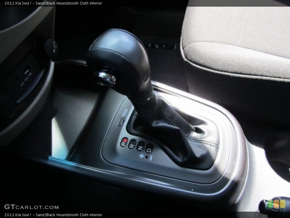 Sand/Black Houndstooth Cloth Interior Transmission for the 2011 Kia Soul ! #47314607