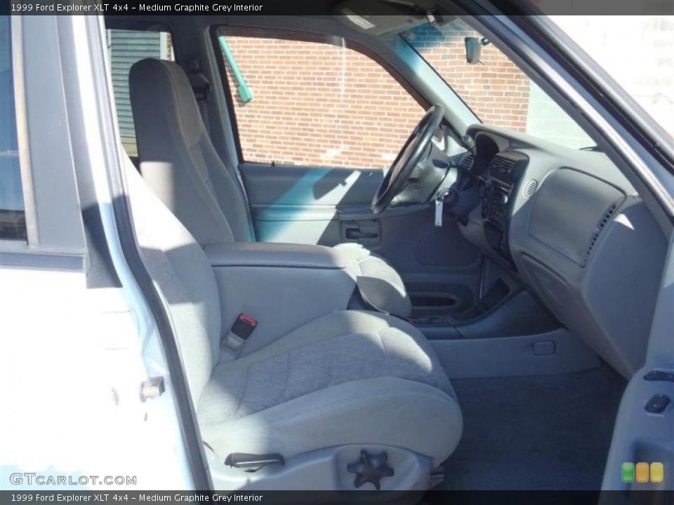 Medium Graphite Grey Interior Photo for the 1999 Ford Explorer XLT 4x4 #47321894