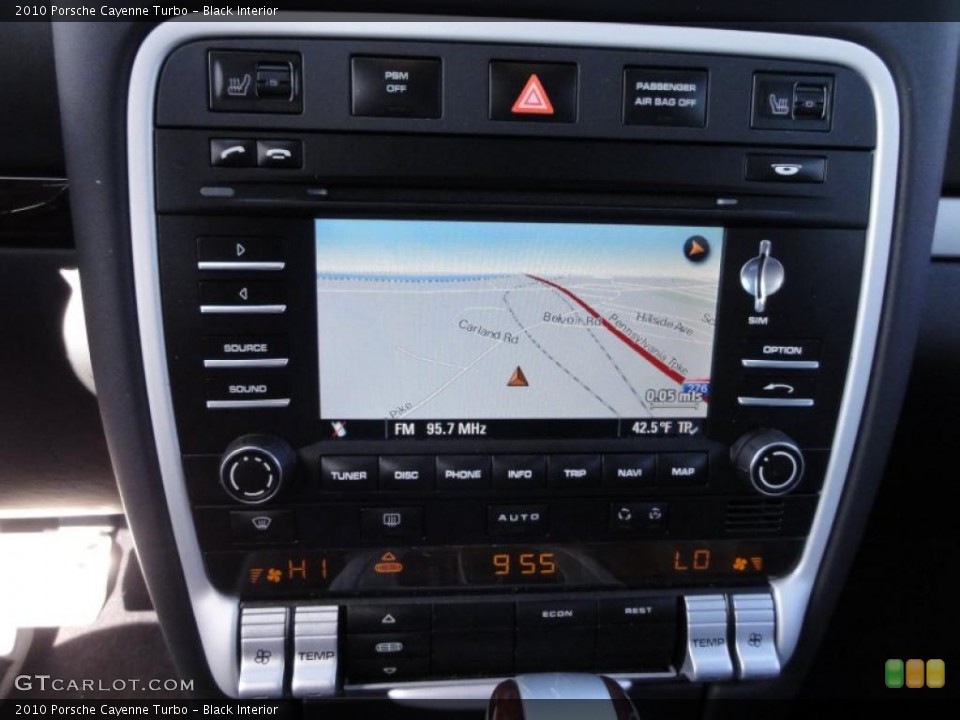 Black Interior Navigation for the 2010 Porsche Cayenne Turbo #47323463