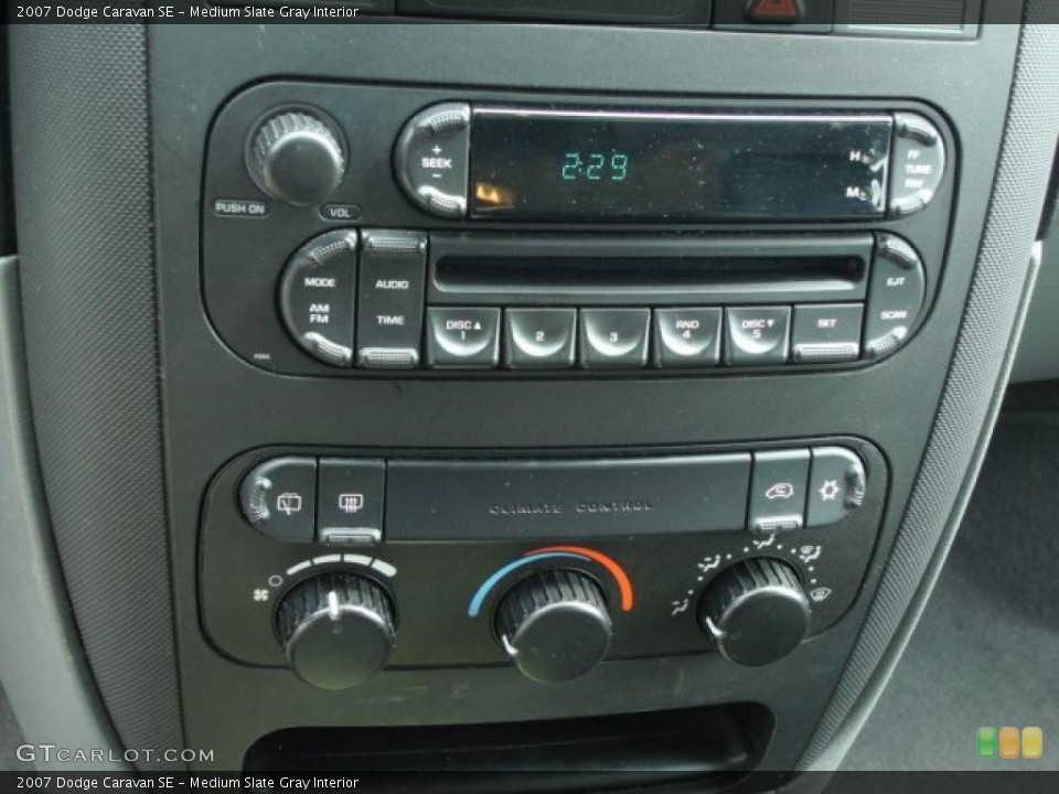 Medium Slate Gray Interior Controls for the 2007 Dodge Caravan SE #47323601