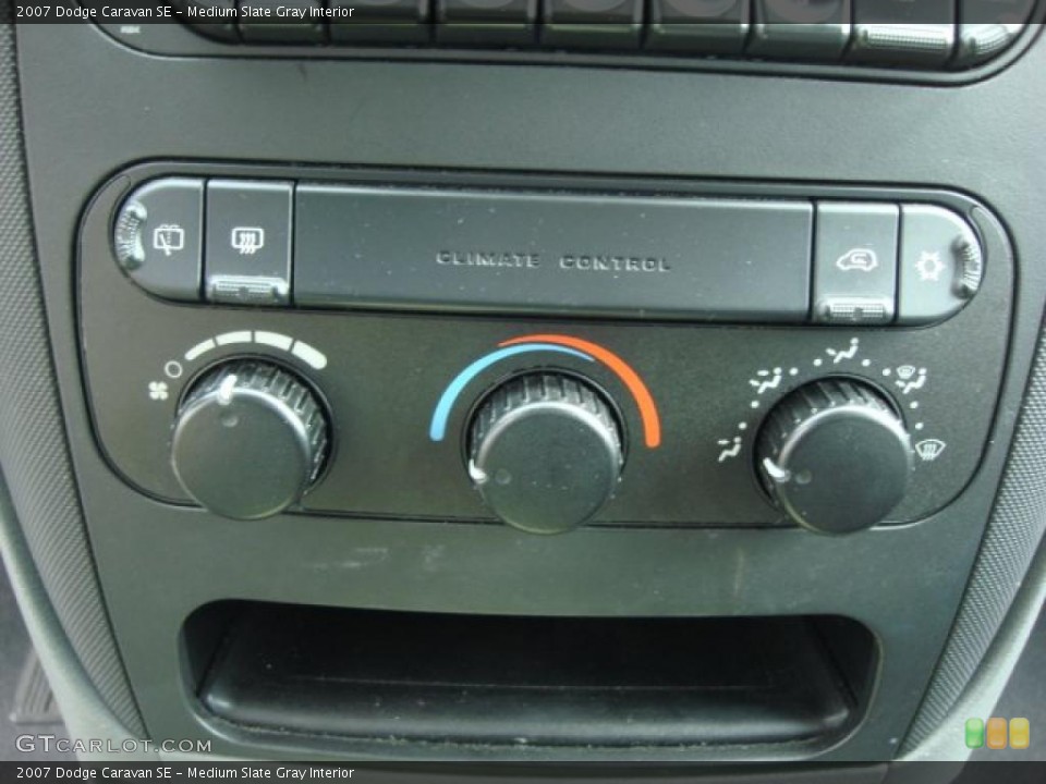 Medium Slate Gray Interior Controls for the 2007 Dodge Caravan SE #47323616