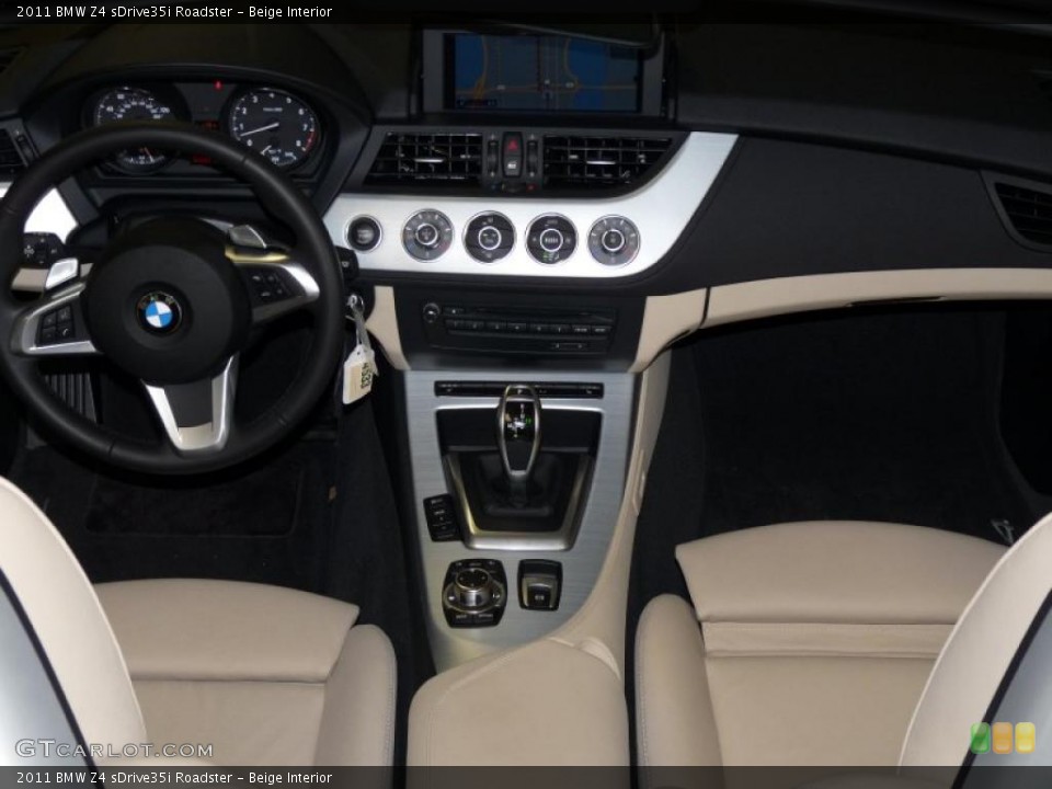 Beige Interior Dashboard for the 2011 BMW Z4 sDrive35i Roadster #47324987