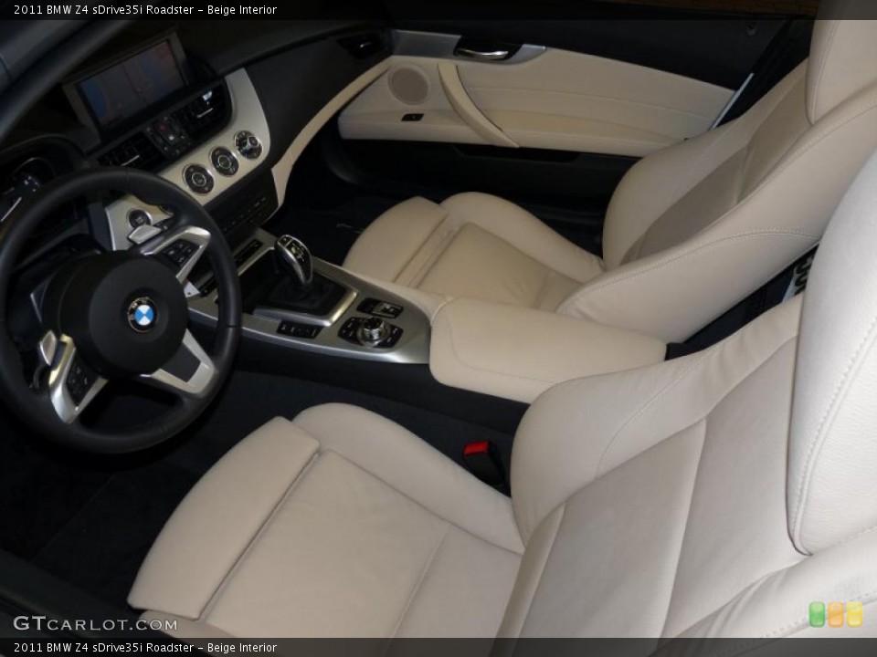 Beige Interior Photo for the 2011 BMW Z4 sDrive35i Roadster #47324998