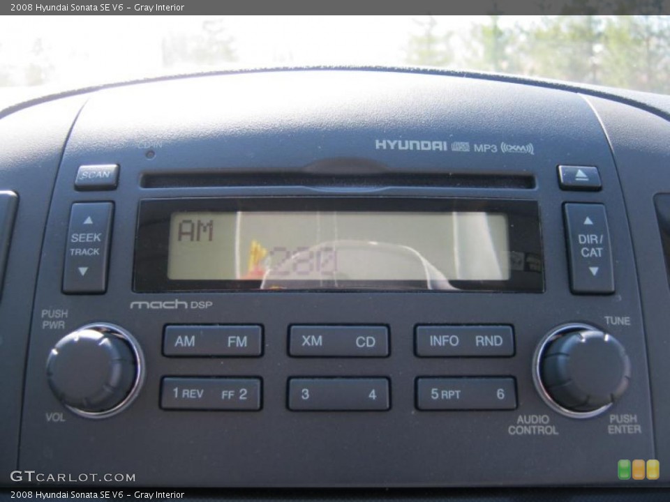 Gray Interior Controls for the 2008 Hyundai Sonata SE V6 #47327274