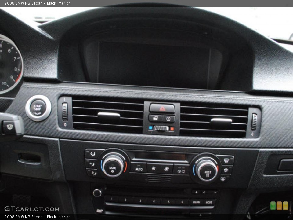 Black Interior Controls for the 2008 BMW M3 Sedan #47329415