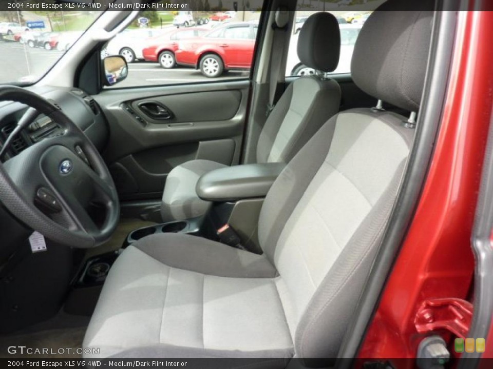 Medium/Dark Flint Interior Photo for the 2004 Ford Escape XLS V6 4WD #47337169