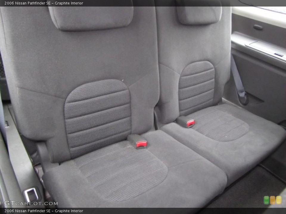 Graphite Interior Photo for the 2006 Nissan Pathfinder SE #47339053