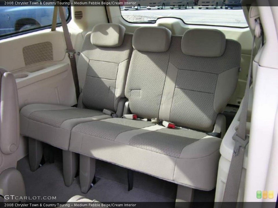 Medium Pebble Beige/Cream Interior Photo for the 2008 Chrysler Town & Country Touring #47343842