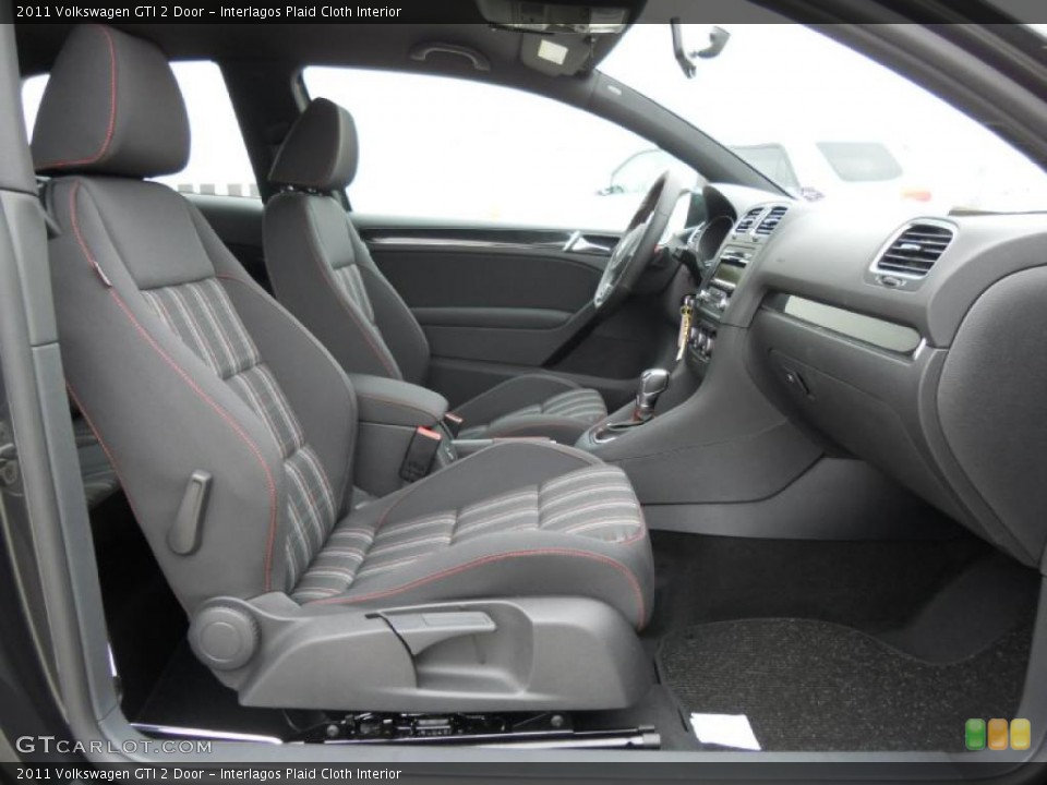 Interlagos Plaid Cloth Interior Photo for the 2011 Volkswagen GTI 2 Door #47344943