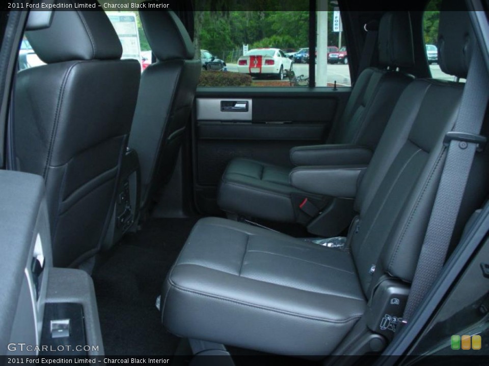 Charcoal Black Interior Photo for the 2011 Ford Expedition Limited #47352158