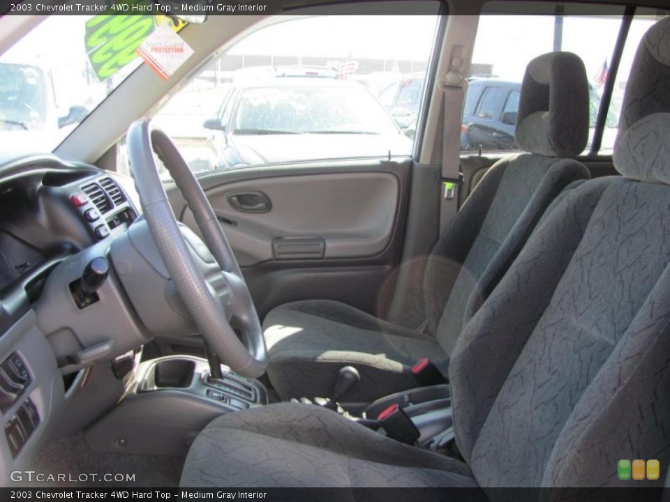Medium Gray Interior Photo for the 2003 Chevrolet Tracker 4WD Hard Top #47356469