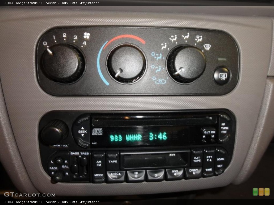 Dark Slate Gray Interior Controls for the 2004 Dodge Stratus SXT Sedan #47357372