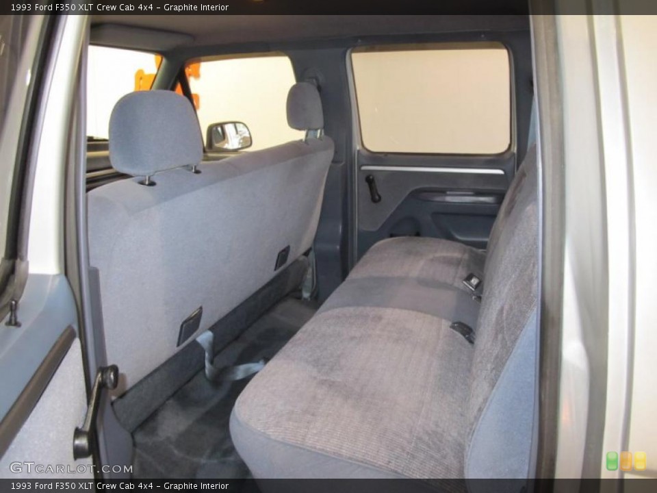 Graphite Interior Photo for the 1993 Ford F350 XLT Crew Cab 4x4 #47361329