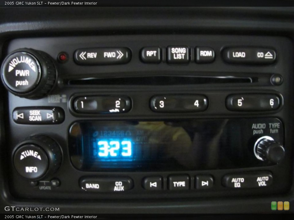 Pewter/Dark Pewter Interior Controls for the 2005 GMC Yukon SLT #47361719