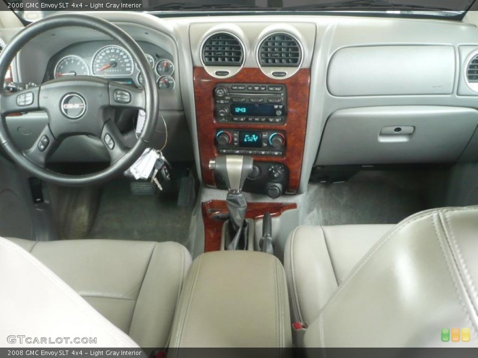 Light Gray Interior Dashboard for the 2008 GMC Envoy SLT 4x4 #47362040
