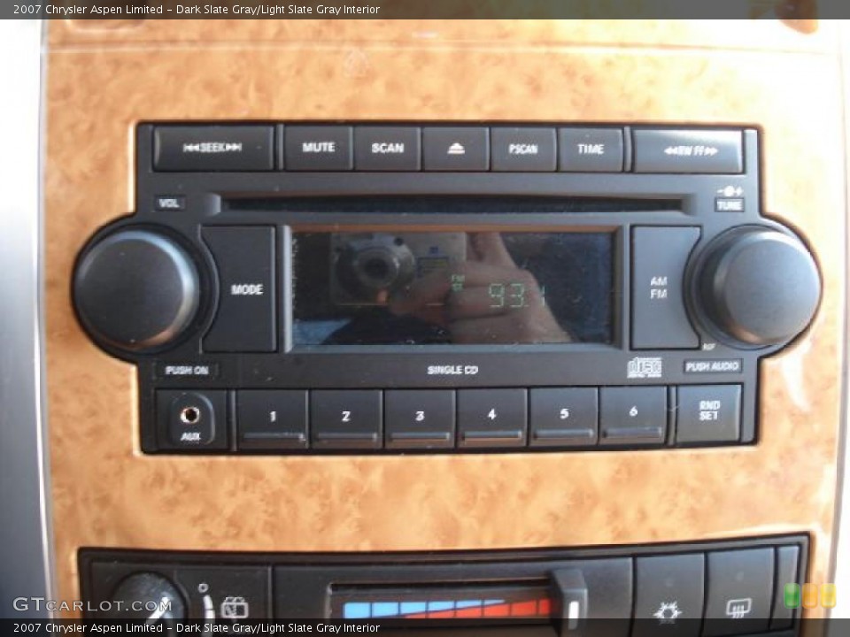 Dark Slate Gray/Light Slate Gray Interior Controls for the 2007 Chrysler Aspen Limited #47362049