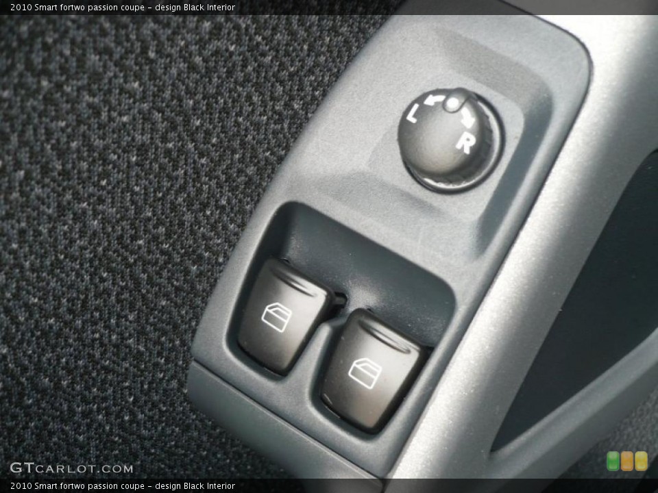 design Black Interior Controls for the 2010 Smart fortwo passion coupe #47362886