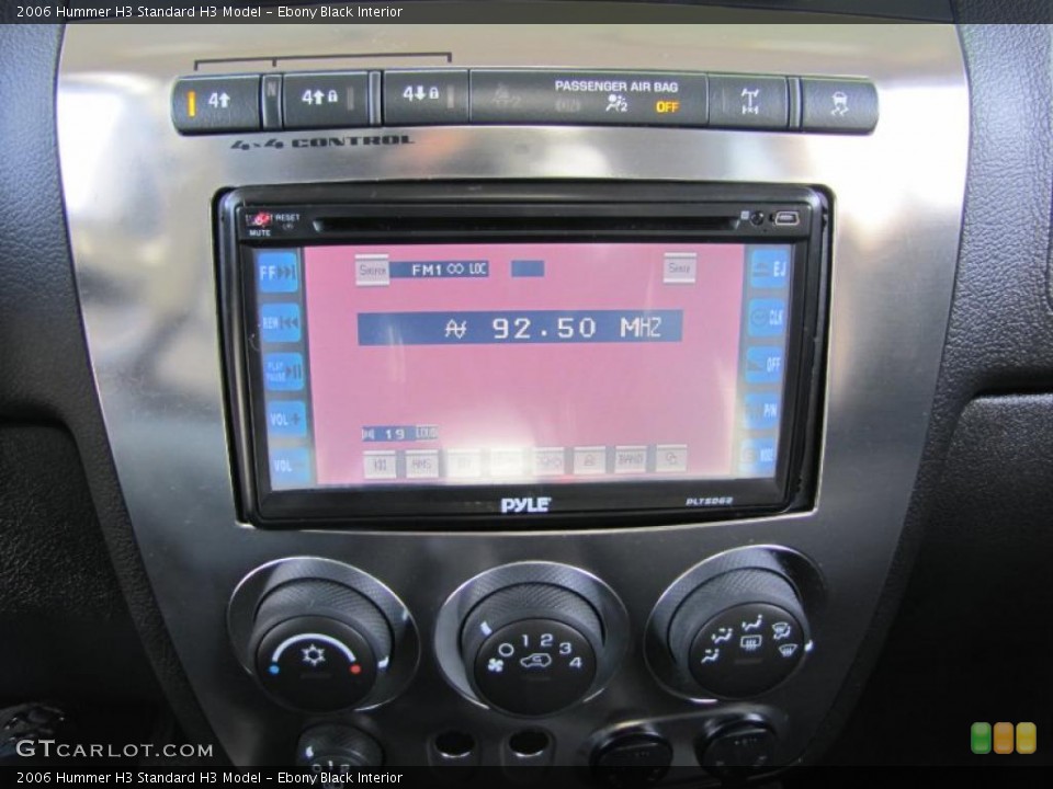 Ebony Black Interior Controls for the 2006 Hummer H3  #47363249