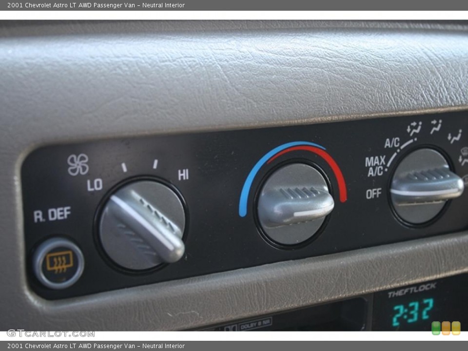Neutral Interior Controls for the 2001 Chevrolet Astro LT AWD Passenger Van #47363804