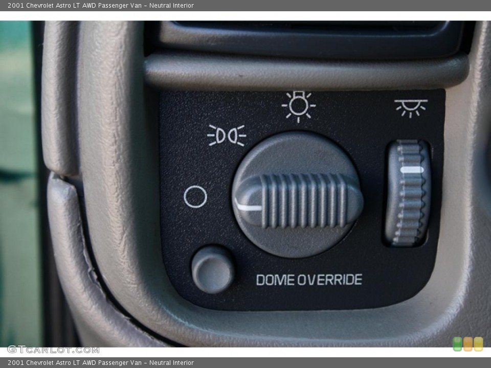 Neutral Interior Controls for the 2001 Chevrolet Astro LT AWD Passenger Van #47363870