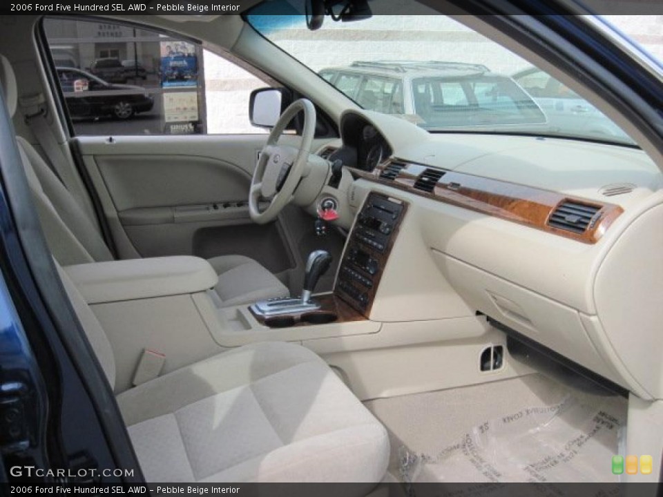 Pebble Beige Interior Photo for the 2006 Ford Five Hundred SEL AWD #47366015