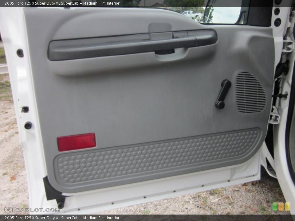 Medium Flint Interior Door Panel for the 2005 Ford F250 Super Duty XL SuperCab #47367611