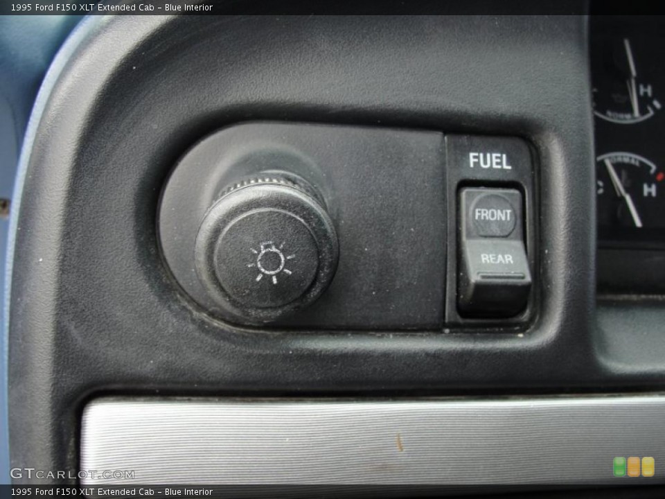 Blue Interior Controls for the 1995 Ford F150 XLT Extended Cab #47368445