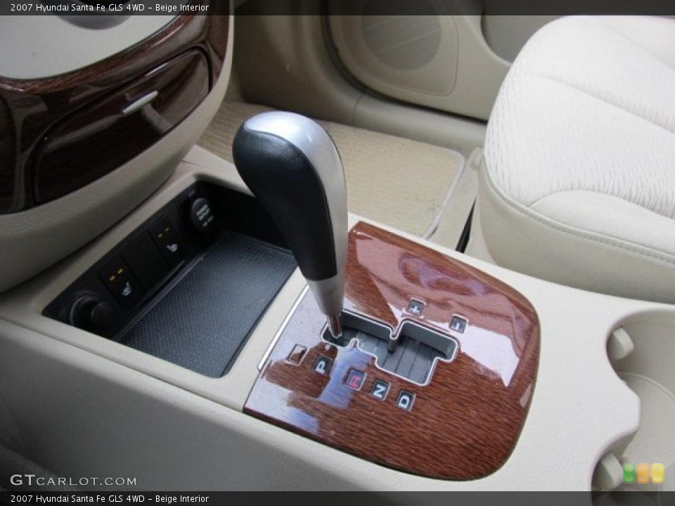 Beige Interior Transmission for the 2007 Hyundai Santa Fe GLS 4WD #47369735