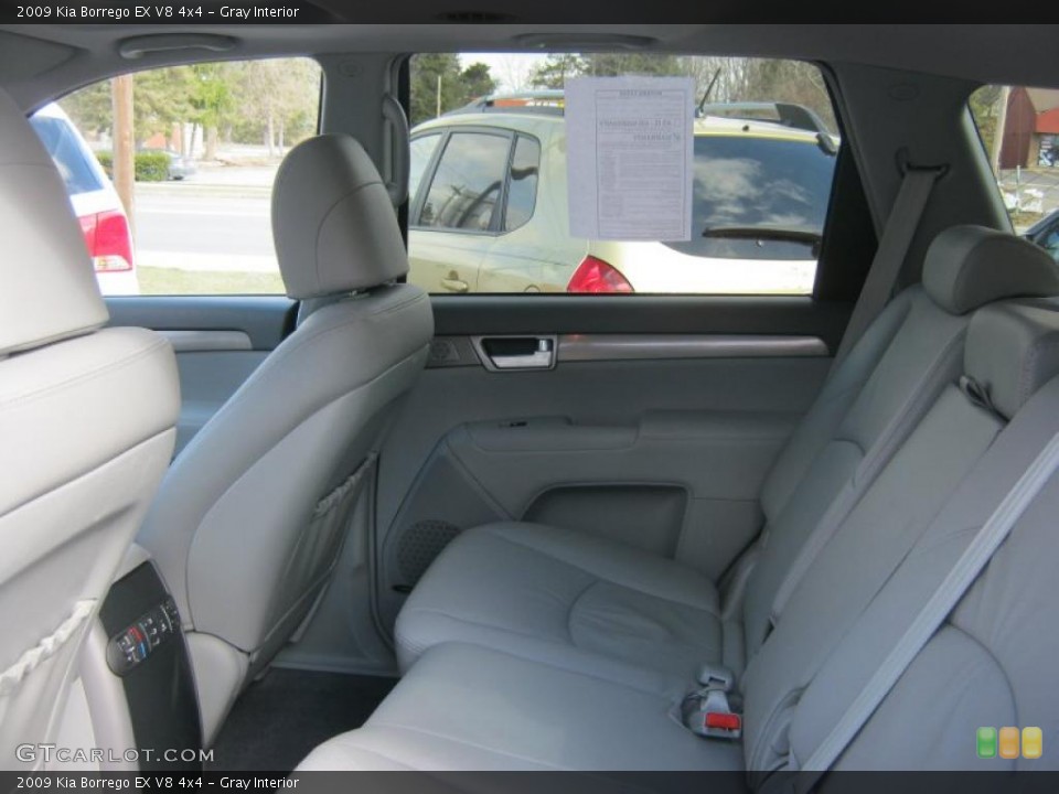 Gray Interior Photo for the 2009 Kia Borrego EX V8 4x4 #47376908