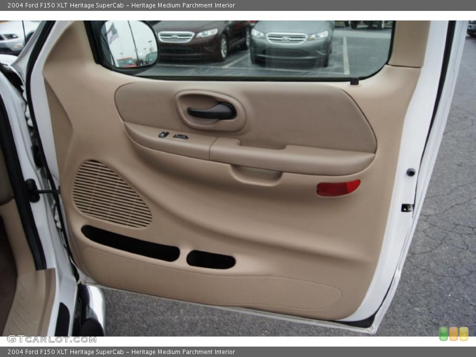 Heritage Medium Parchment Interior Door Panel for the 2004 Ford F150 XLT Heritage SuperCab #47378558