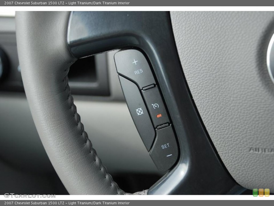 Light Titanium/Dark Titanium Interior Controls for the 2007 Chevrolet Suburban 1500 LTZ #47382155
