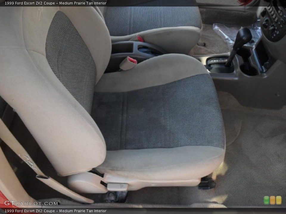 Medium Prairie Tan Interior Photo for the 1999 Ford Escort ZX2 Coupe #47382593
