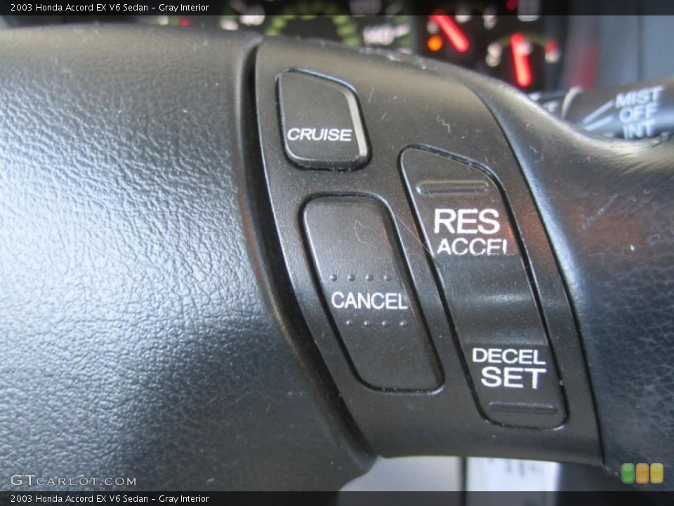 Gray Interior Controls for the 2003 Honda Accord EX V6 Sedan #47387517
