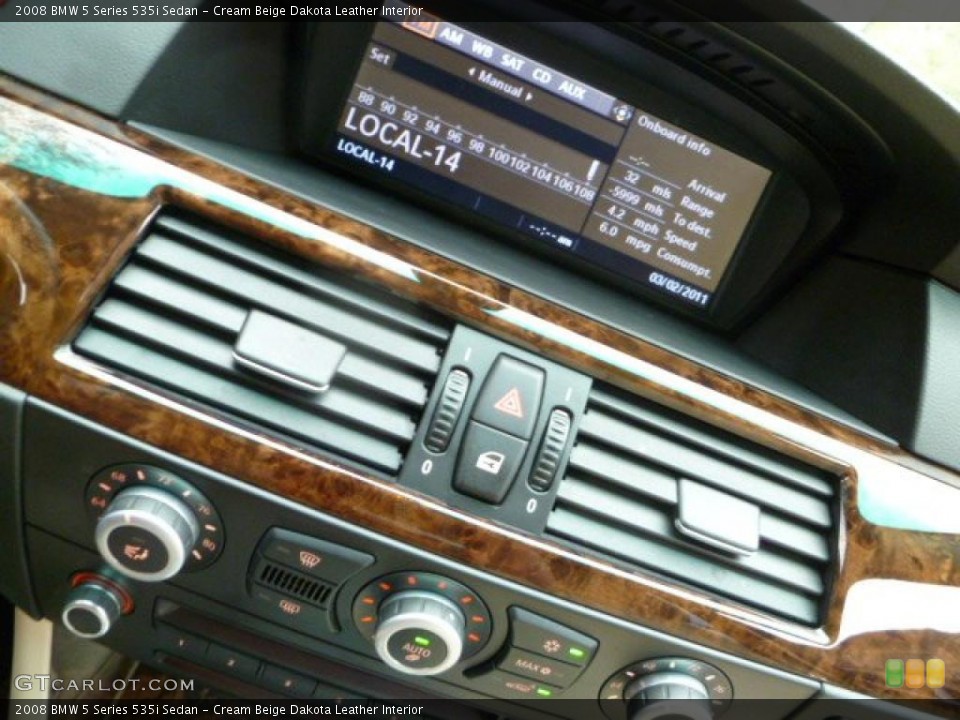 Cream Beige Dakota Leather Interior Controls for the 2008 BMW 5 Series 535i Sedan #47387798