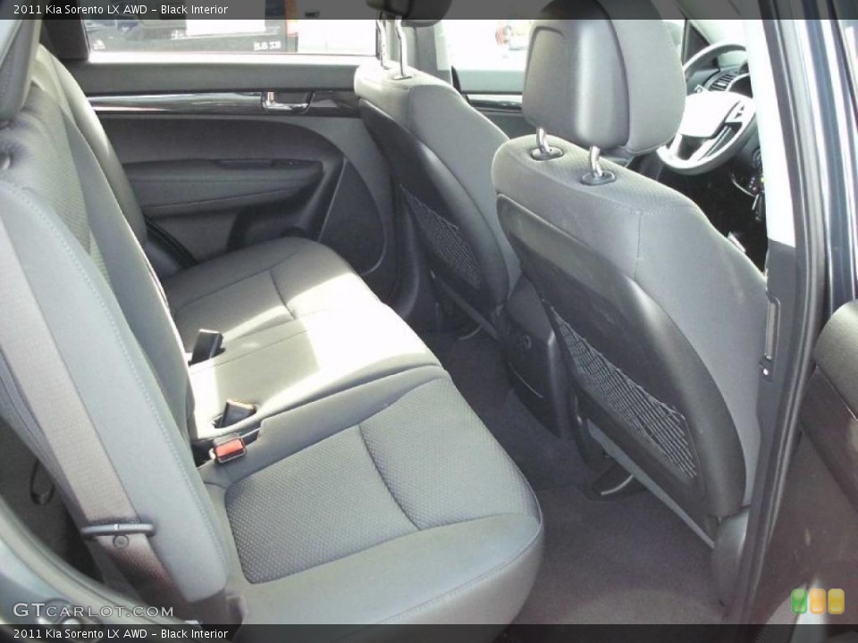 Black Interior Photo for the 2011 Kia Sorento LX AWD #47388515