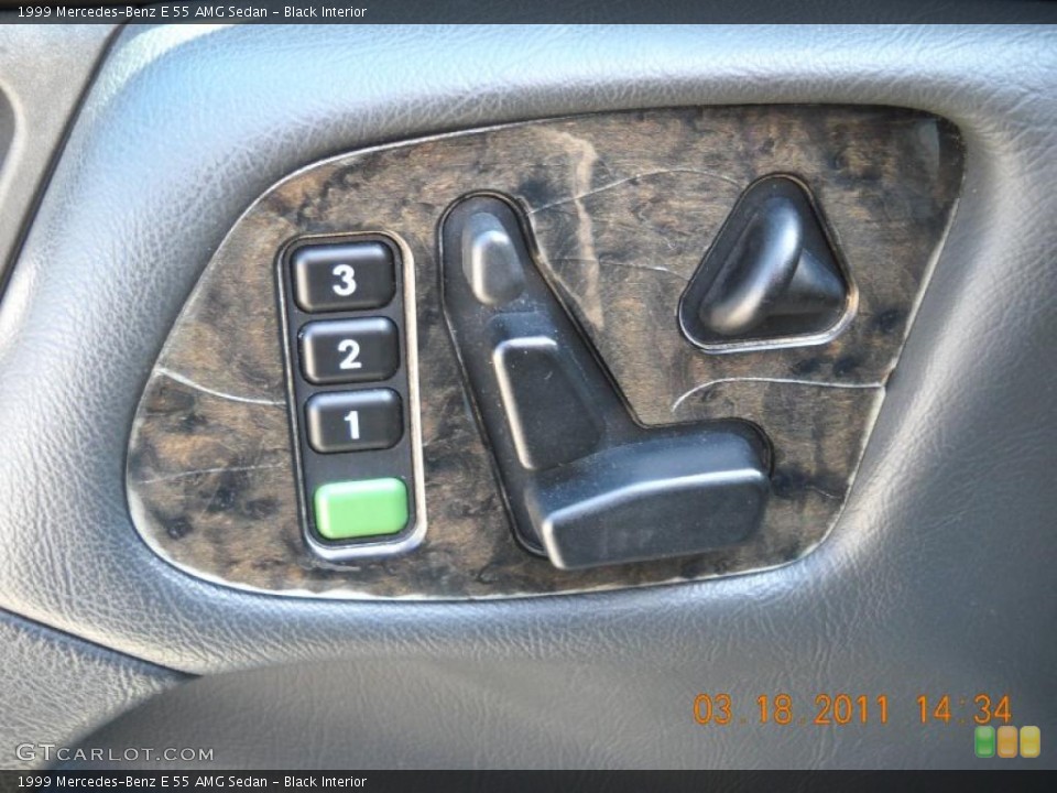 Black Interior Controls for the 1999 Mercedes-Benz E 55 AMG Sedan #47389421