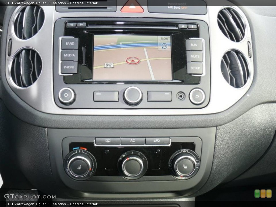 Charcoal Interior Navigation for the 2011 Volkswagen Tiguan SE 4Motion #47391098