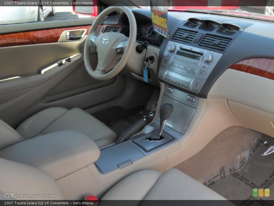 Ivory Interior Photo for the 2007 Toyota Solara SLE V6 Convertible #47393336